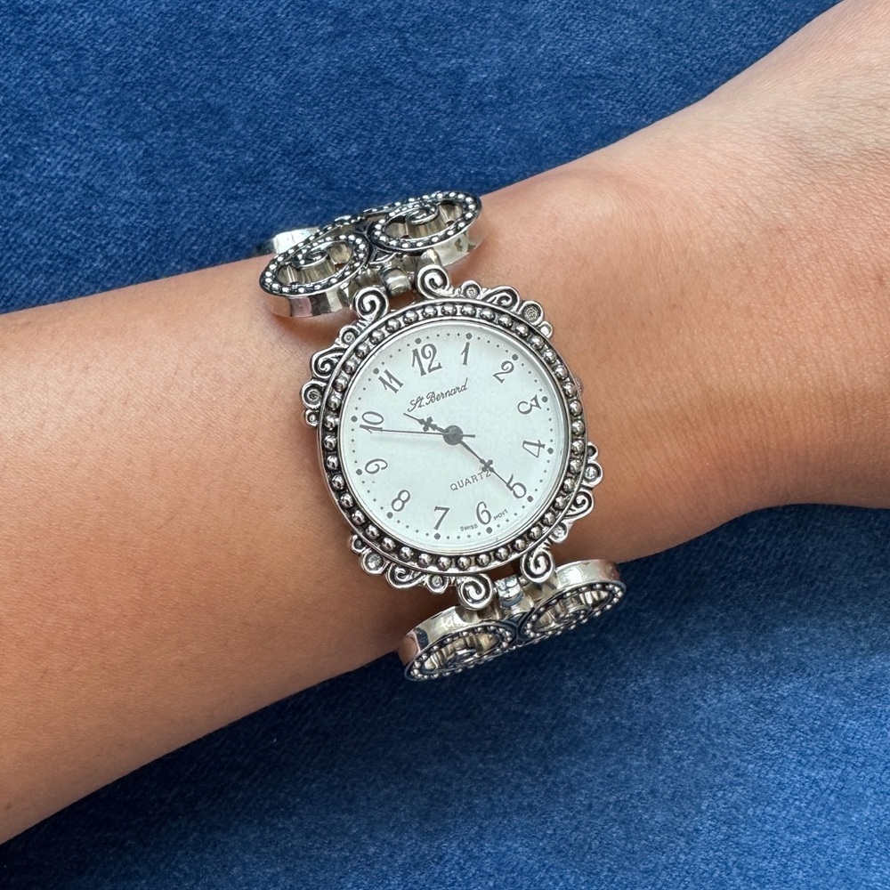 LT. Bernard‎ Women’s Watch